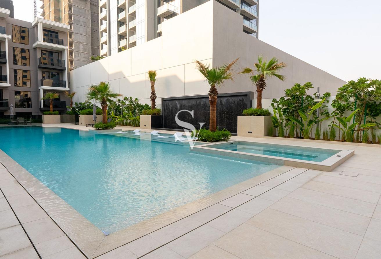 Spacious Layout | Prime JVC Location | Vacant photo 12