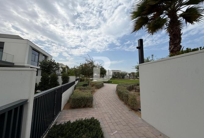 61681944 - صورة العقار 2