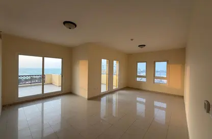 شقة - 2 غرف نوم - 3 حمامات للايجار في كهرمان - باب البحر - جزيرة المرجان - رأس الخيمة