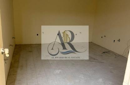 Labor Camp - Studio - 7+ Bathrooms for rent in Ali Mousa Building - Al Sajaa Industrial - Al Sajaa - Sharjah