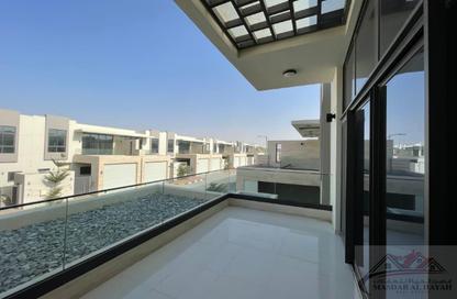 Townhouse - 3 Bedrooms - 5 Bathrooms for rent in Tilal City - Sharjah