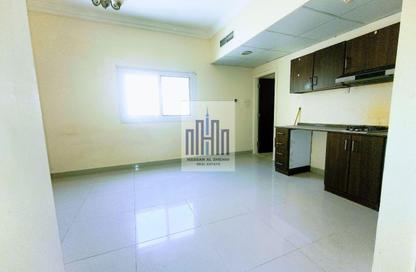 Apartment - Studio - 1 Bathroom for rent in Muwaileh - Sharjah