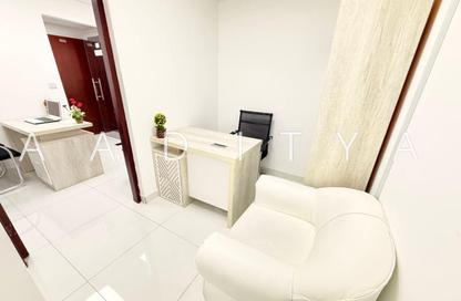 Office Space - Studio - 1 Bathroom for rent in Silver Home Building - Hor Al Anz - Deira - Dubai