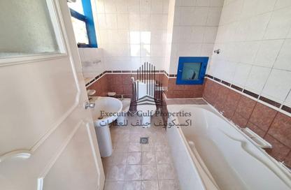 Apartment - Studio - 1 Bathroom for rent in Airport Road - Abu Dhabi