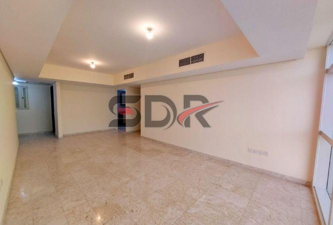 117261379 - Property Image 3