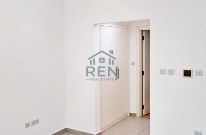 Apartment - 1 - 2 for sale in Waterfall District - Al Ghadeer - Abu Dhabi