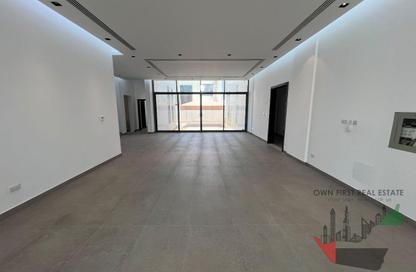 Villa - 4 - 7+ for rent in Al Aweer 1 - Al Aweer - Dubai