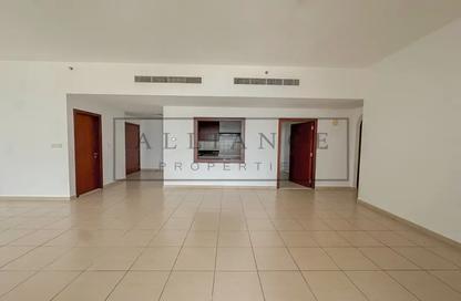 Apartment - 3 Bedrooms - 4 Bathrooms for rent in Rimal 2 - Rimal - Jumeirah Beach Residence - Dubai