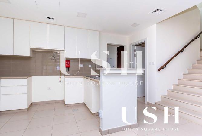 3-bed townhouse in Noor Townhouses — photo 3
