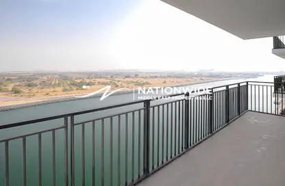 Apartment - 2 Bedrooms - 2 Bathrooms for sale in Waters Edge - Yas Island - Abu Dhabi