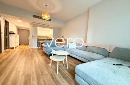Apartment - 1 Bedroom - 2 Bathrooms for sale in The Point - Dubai Marina - Dubai