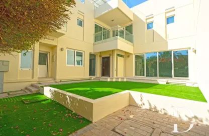 فيلا - 3 غرف نوم - 4 حمامات للبيع في كلستر 3 - المدينة المستدامة - دبي