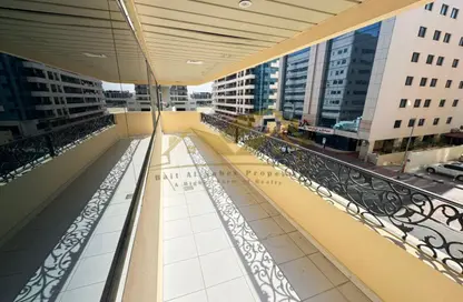 Apartment - 2 Bedrooms - 3 Bathrooms for rent in Mankhool Road - Bur Dubai - Dubai