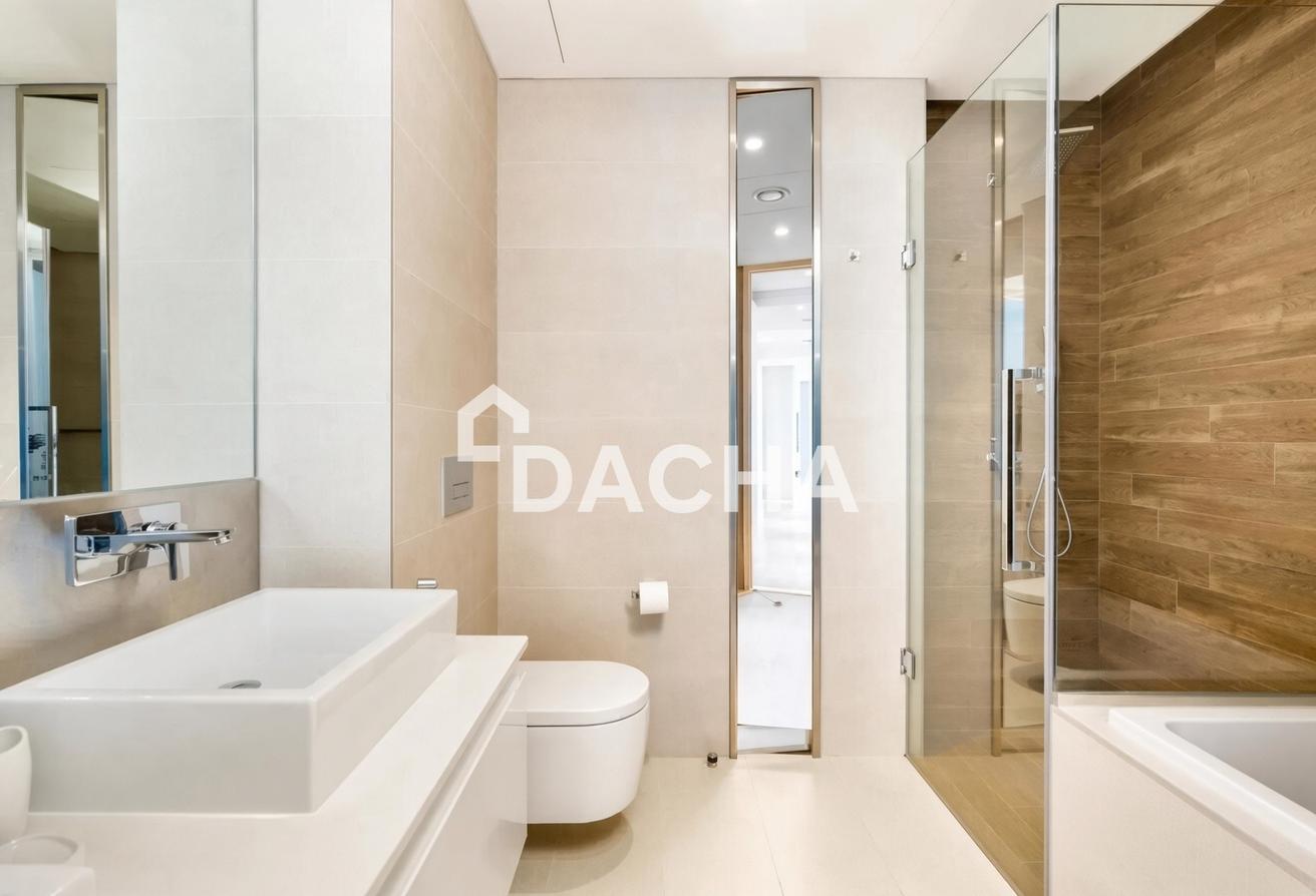Vacant | Dubai Eye View | Furnished photo 12