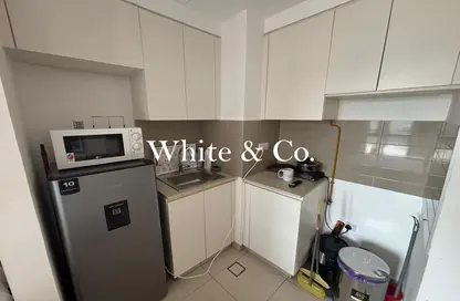 Apartment - Studio - 1 Bathroom for rent in Zahra Breeze Apartments 4A - Zahra Breeze Apartments 4 - Zahra Breeze Apartments - Town Square - Dubai