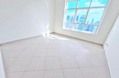 Apartment - 3 Bedrooms - 3 Bathrooms for rent in Al Mamzar - Sharjah - Sharjah