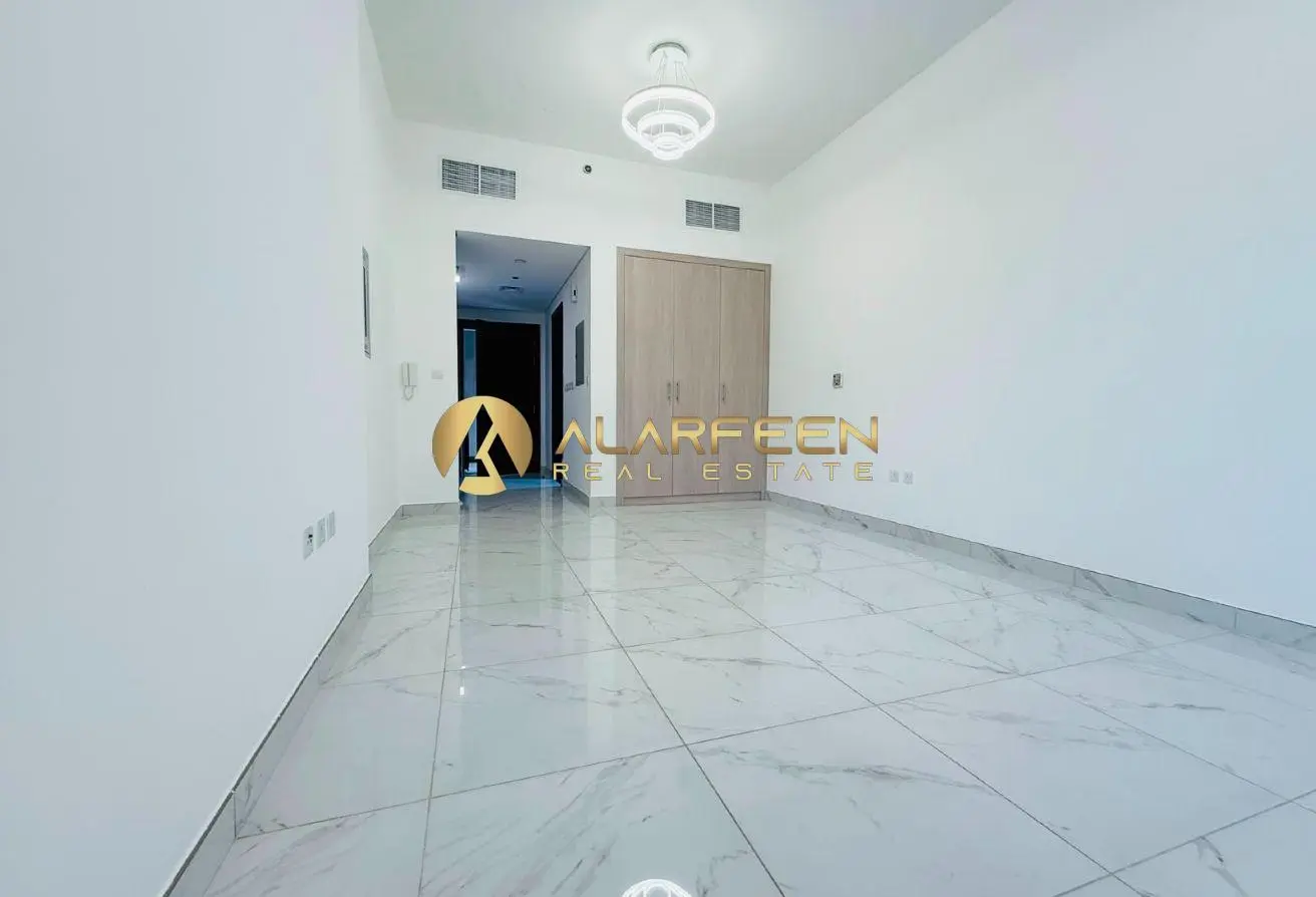 102002488 - Property Main Image