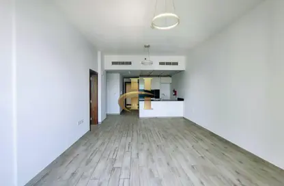 شقة - غرفة نوم - 2 حمامات للايجار في ار ام تي ريسيدنز - منطقة 11 - قرية جميرا الدائرية - دبي