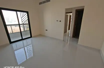 شقة - غرفة نوم - 2 حمامات للايجار في الجرف 3 - الجرف - عجمان