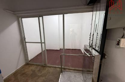 Shop - Studio for rent in Naif Road - Naif - Deira - Dubai