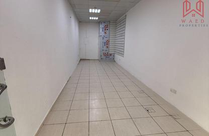 Shop - Studio for rent in Naif Road - Naif - Deira - Dubai