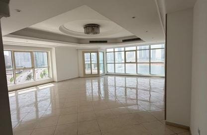 Apartment - 3 - 4 for rent in Al Khan Corniche - Al Khan - Sharjah