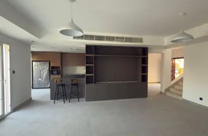 Villa - 3 Bedrooms - 4 Bathrooms for rent in Springs 11 - The Springs - Dubai