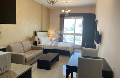 Apartment - Studio - 1 for rent in Hanover Square - District 10 - Jumeirah Village Circle - Dubai Apartment - Studio - 1 for rent in Hanover Square - District 10 - Jumeirah Village Circle - Dubai