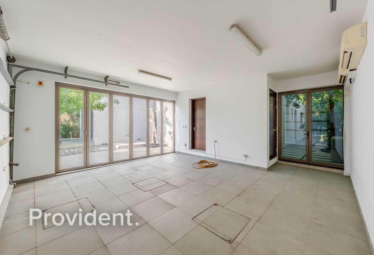 Well-Maintained | Furnished/Unfurnished | Corner photo 30