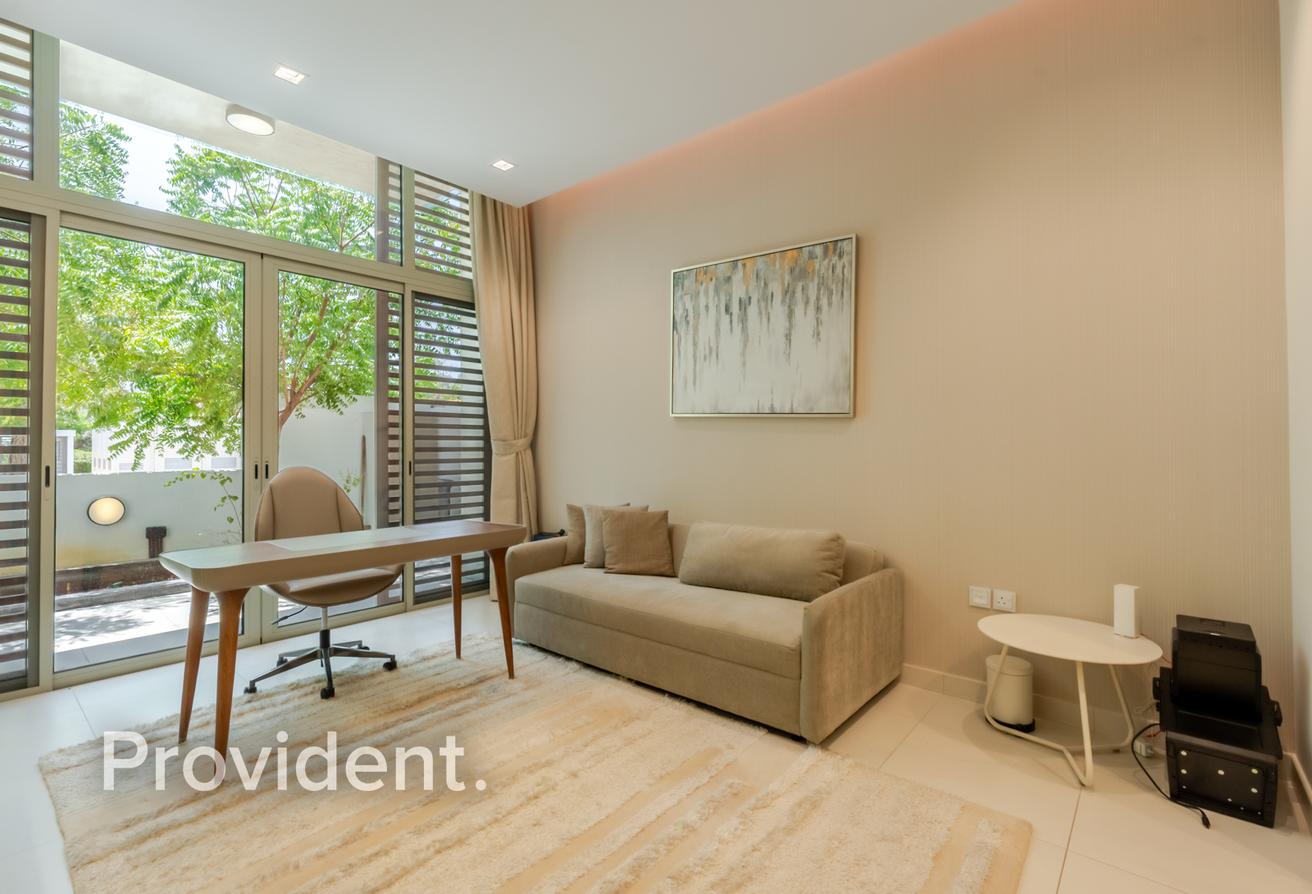 Well-Maintained | Furnished/Unfurnished | Corner photo 13