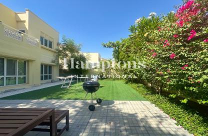Villa - 5 Bedrooms - 6 Bathrooms for rent in Meadows 1 - Meadows - Dubai