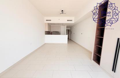Apartment - Studio - 1 for rent in Al Jaddaf Avenue - Al Jaddaf - Dubai Apartment - Studio - 1 for rent in Al Jaddaf Avenue - Al Jaddaf - Dubai