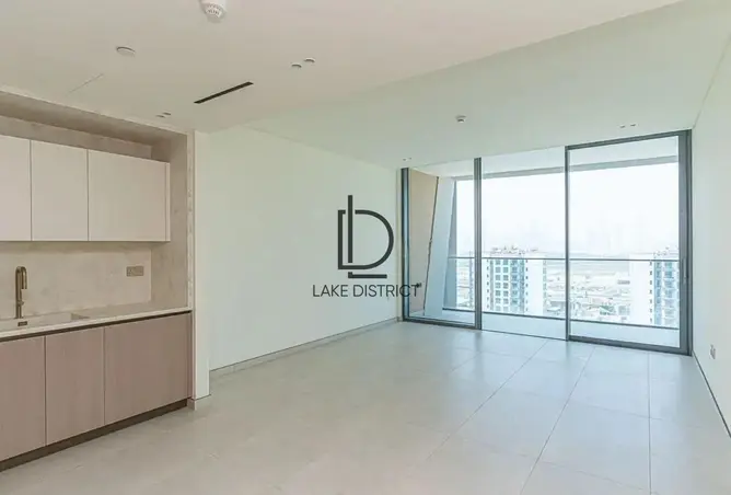 163232001 - Property Image 3