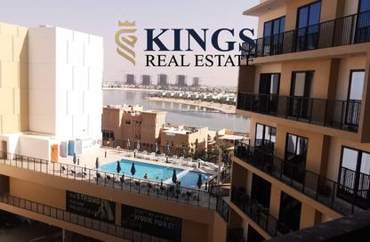 Apartment - 1 - 2 for rent in West - Marina Residences Phase 3 - Al Hamra Village - Ras Al Khaimah