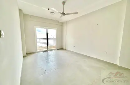 Apartment - 1 Bedroom - 2 Bathrooms for rent in Muwaileh 29 Building - Muwaileh - Sharjah