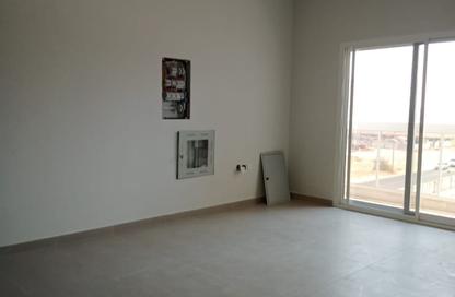 Apartment - 2 Bedrooms - 3 Bathrooms for rent in Al Jurf Industrial 3 - Al Jurf Industrial - Ajman