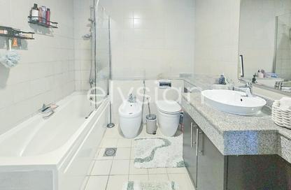 Apartment - 2 Bedrooms - 2 Bathrooms for sale in The Torch - Dubai Marina - Dubai