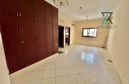 Apartment - Studio - 1 Bathroom for rent in Al Yousuf Building - Al Hamriya - Bur Dubai - Dubai
