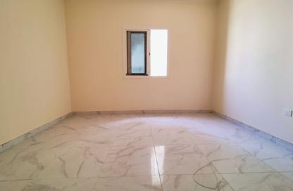 Apartment - Studio - 1 for rent in Fire Station Road - Muwaileh - Sharjah