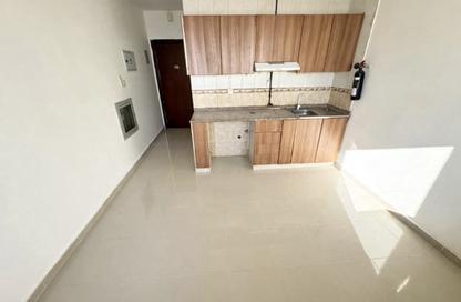 Apartment - Studio - 1 for rent in Muwailih Building - Muwaileh - Sharjah Apartment - Studio - 1 for rent in Muwailih Building - Muwaileh - Sharjah