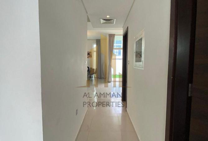 58181138 - Property Image 2