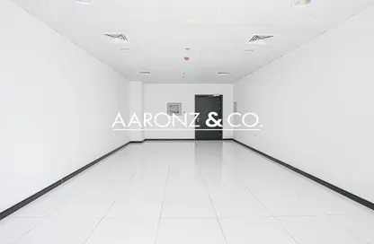 Office Space - Studio for rent in Tamani Art Tower - Business Bay - Dubai
