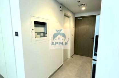 Apartment - Studio - 1 Bathroom for rent in Tiraz 2 - Aljada - Sharjah