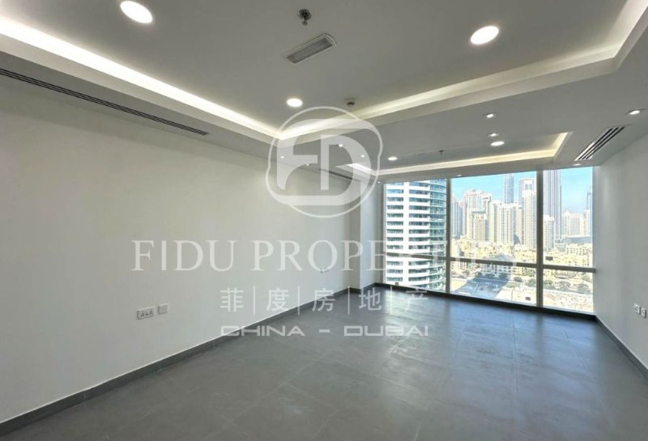 Bright Office With City Views | High Visibility