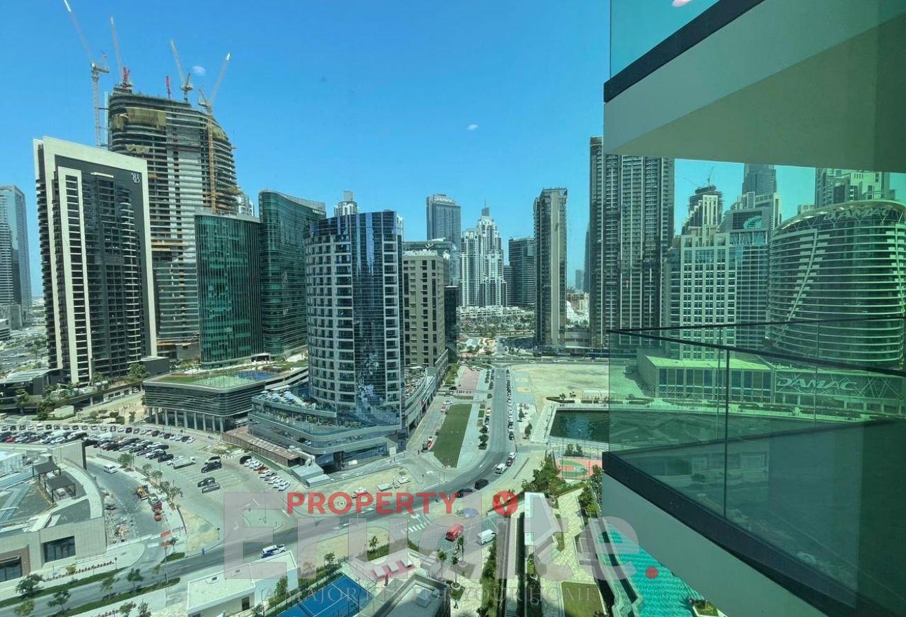 Brand New - Burj Khalifa View - Bright Layout photo 14