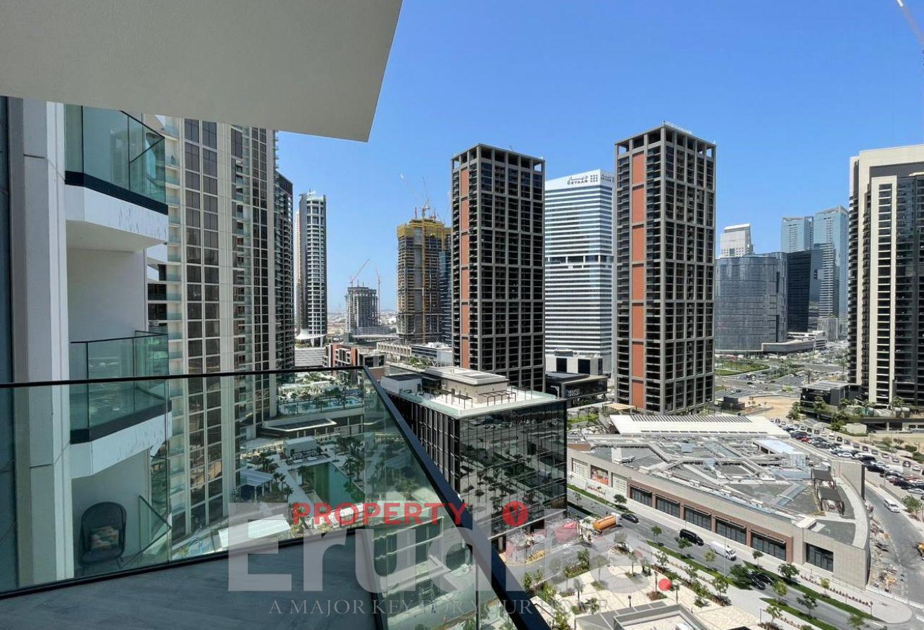 Brand New - Burj Khalifa View - Bright Layout photo 12