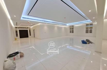 Villa - Studio - 7+ Bathrooms for rent in Shakhbout City - Abu Dhabi