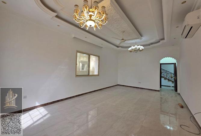 70270443 - Property Image 3