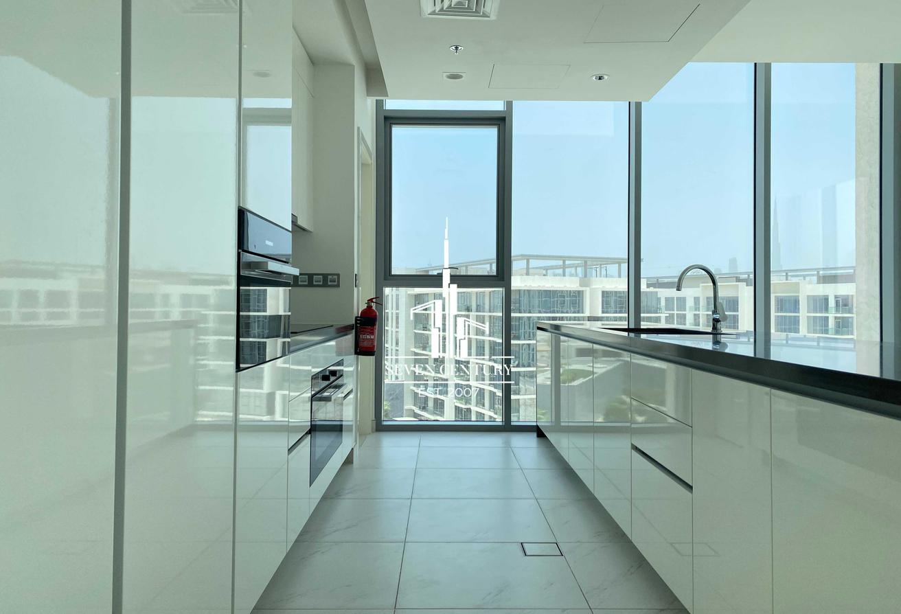 Full City View | Bright & Spacious | Premium 2BR photo 9