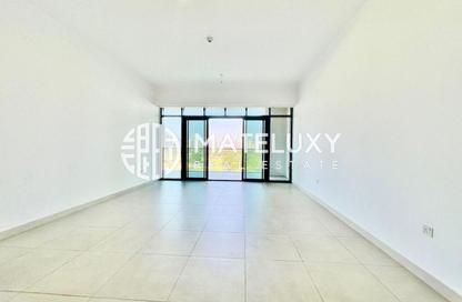 Apartment - 3 Bedrooms - 4 Bathrooms for rent in Vida Residence 3 - Vida Residence - The Hills - Dubai